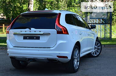 Внедорожник / Кроссовер Volvo XC60 2015 в Дрогобыче