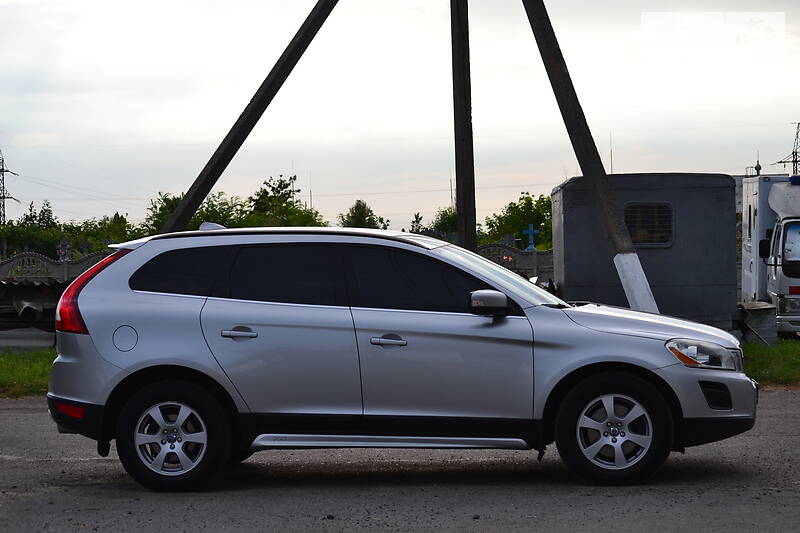 Позашляховик / Кросовер Volvo XC60 2011 в Луцьку