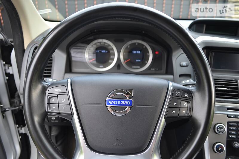 Позашляховик / Кросовер Volvo XC60 2011 в Луцьку