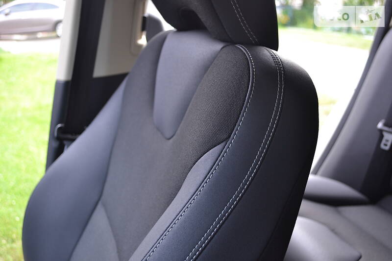 Позашляховик / Кросовер Volvo XC60 2011 в Луцьку