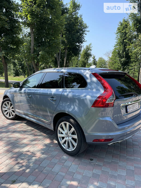Внедорожник / Кроссовер Volvo XC60 2016 в Кропивницком