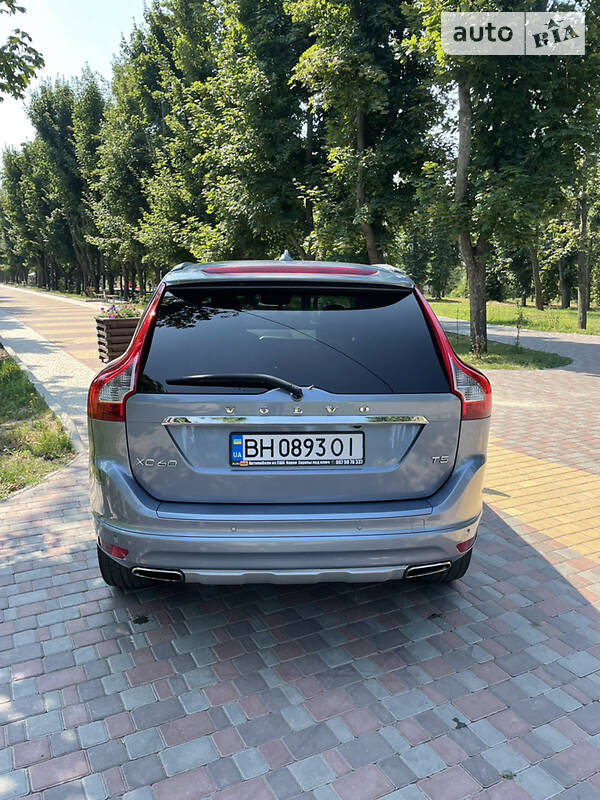 Внедорожник / Кроссовер Volvo XC60 2016 в Кропивницком