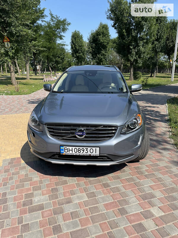 Внедорожник / Кроссовер Volvo XC60 2016 в Кропивницком