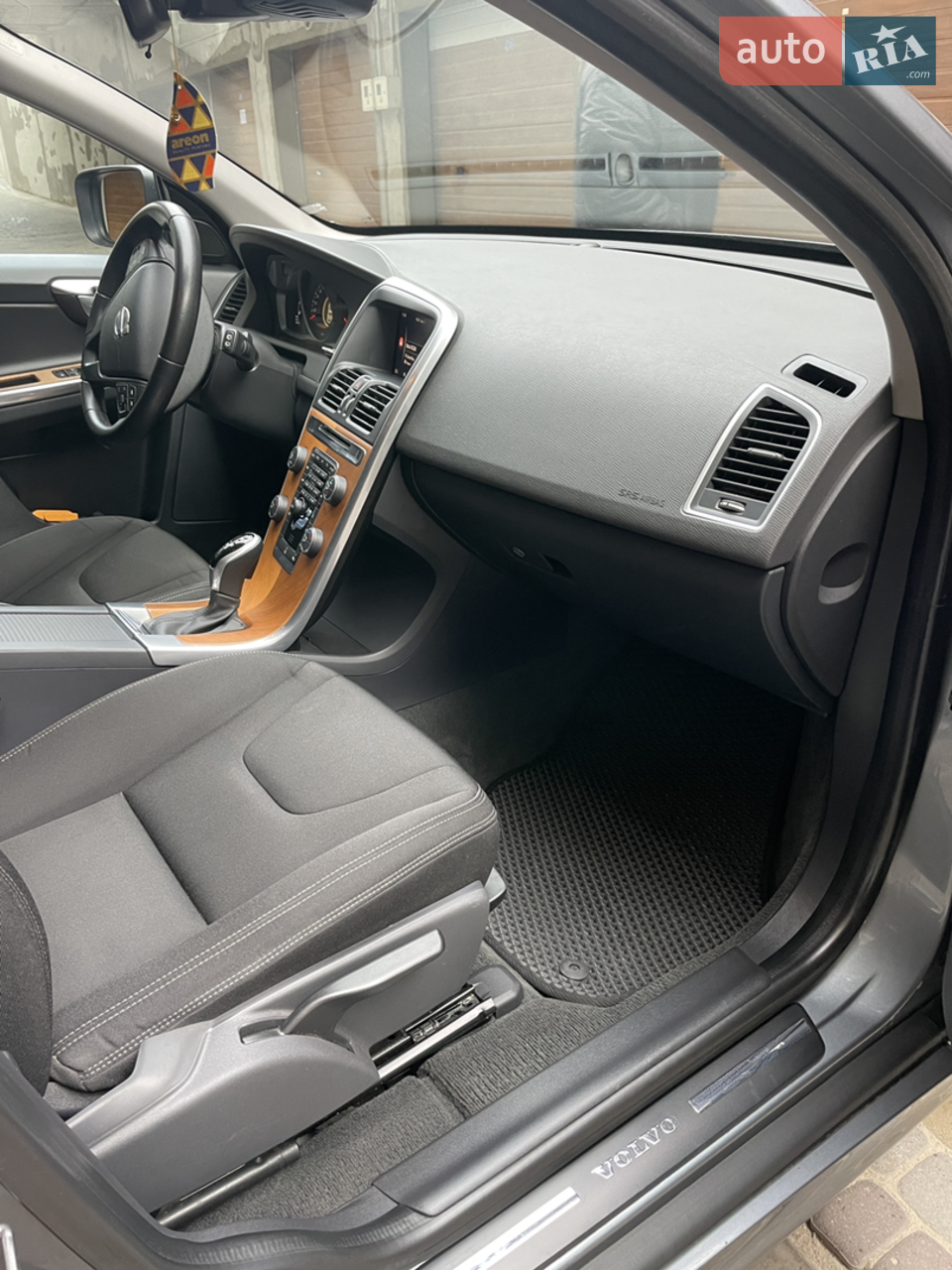 2017 Volvo XC60 - мініатюра 6