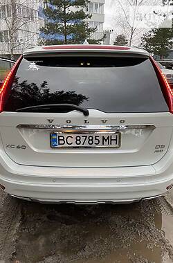 Внедорожник / Кроссовер Volvo XC60 2015 в Новояворовске