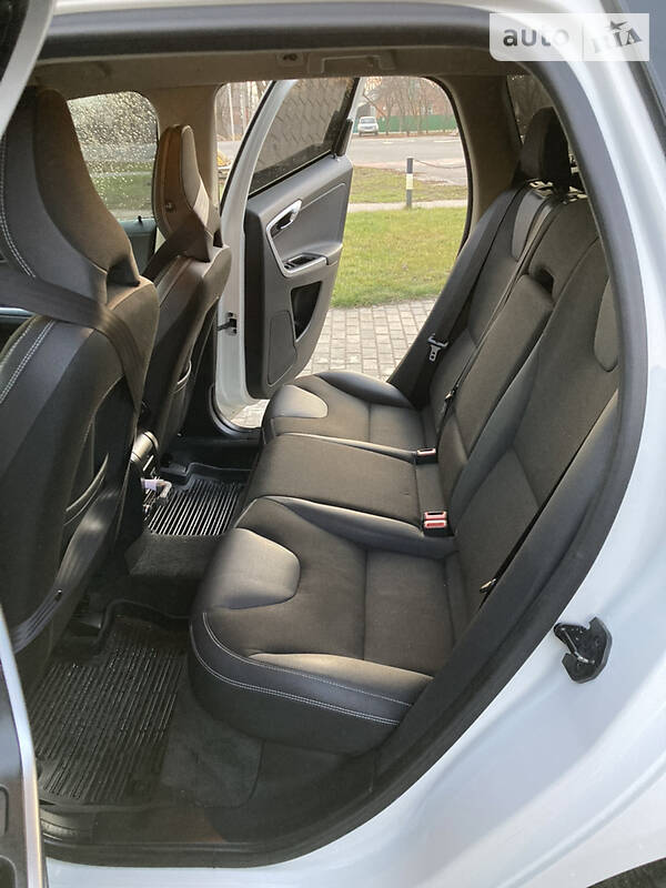 Позашляховик / Кросовер Volvo XC60 2010 в Миргороді