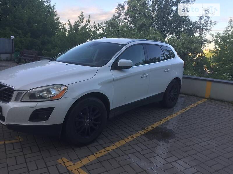 Внедорожник / Кроссовер Volvo XC60 2010 в Чернигове фото 2 Внедорожник / Кроссовер Volvo XC60 2010 в Чернигове