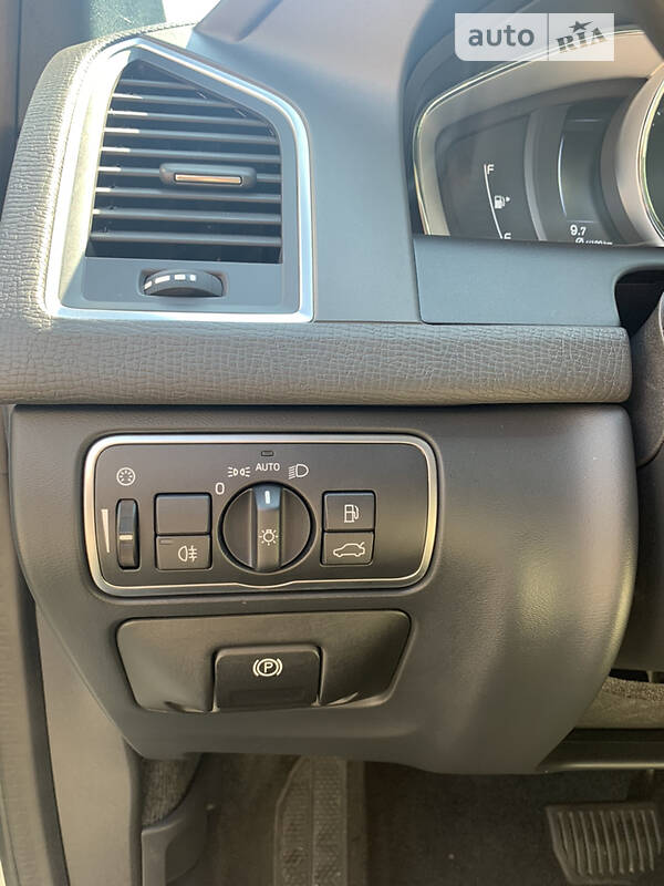 Позашляховик / Кросовер Volvo XC60 2015 в Львові