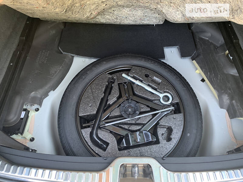 Позашляховик / Кросовер Volvo XC60 2015 в Львові