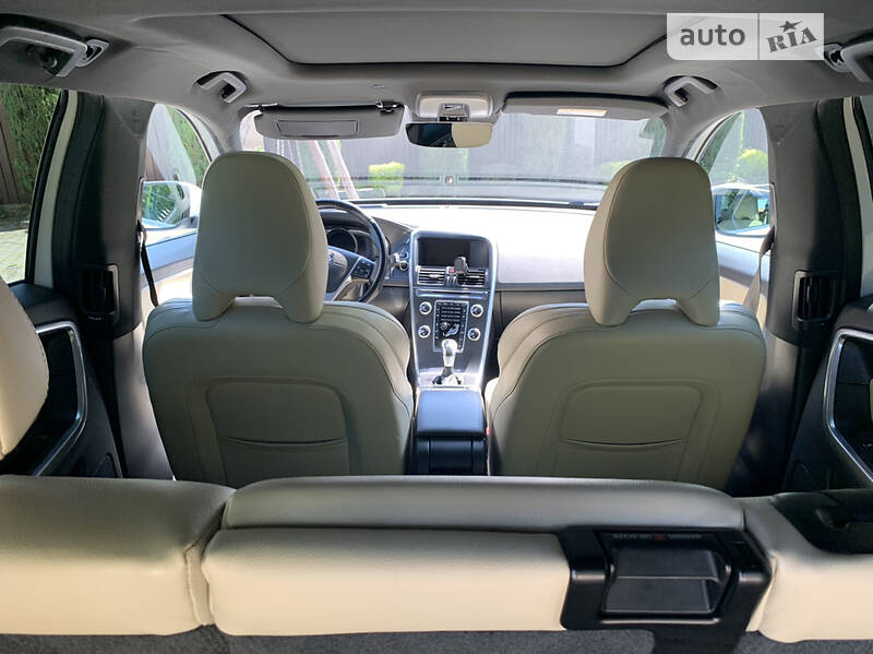 Позашляховик / Кросовер Volvo XC60 2015 в Львові