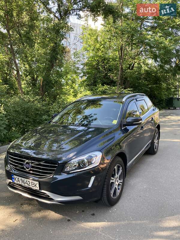 Внедорожник / Кроссовер Volvo XC60 2015 в Киеве