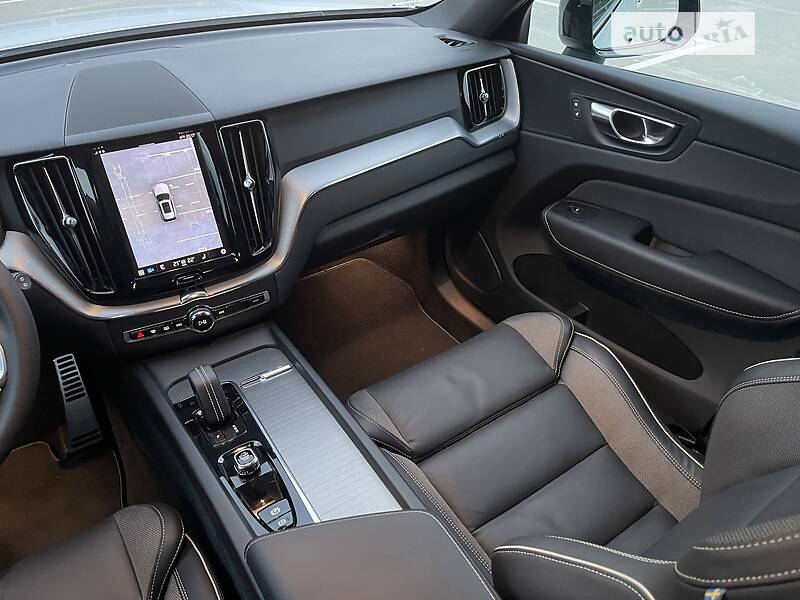 Внедорожник / Кроссовер Volvo XC60 2021 в Одессе