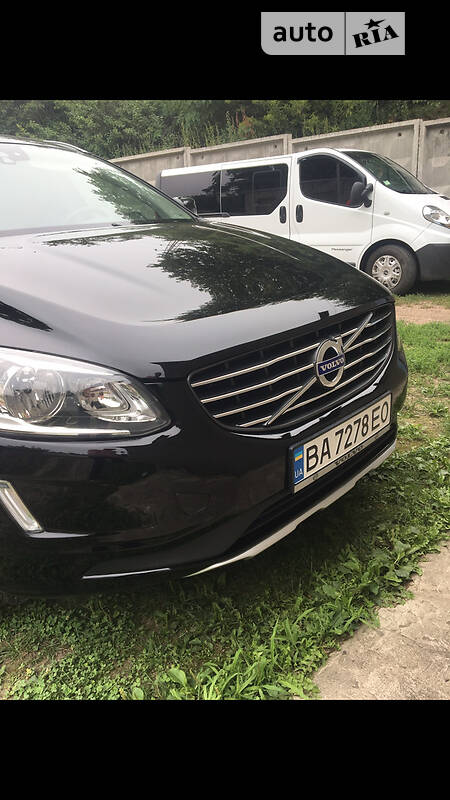Внедорожник / Кроссовер Volvo XC60 2014 в Знаменке