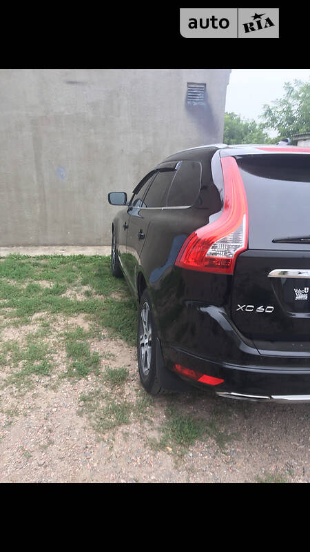 Внедорожник / Кроссовер Volvo XC60 2014 в Знаменке