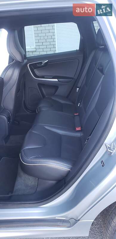 Внедорожник / Кроссовер Volvo XC60 2016 в Днепре фото 19 Внедорожник / Кроссовер Volvo XC60 2016 в Днепре