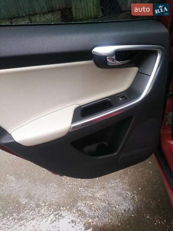 Внедорожник / Кроссовер Volvo XC60 2016 в Харькове фото 6 Внедорожник / Кроссовер Volvo XC60 2016 в Харькове