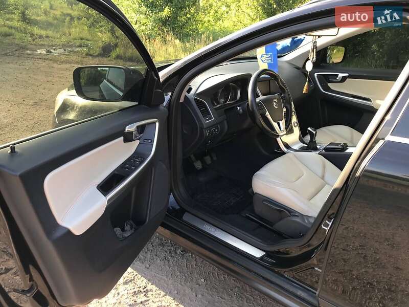 Позашляховик / Кросовер Volvo XC60 2014 в Шепетівці