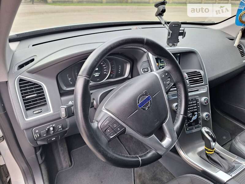Позашляховик / Кросовер Volvo XC60 2016 в Костопілі