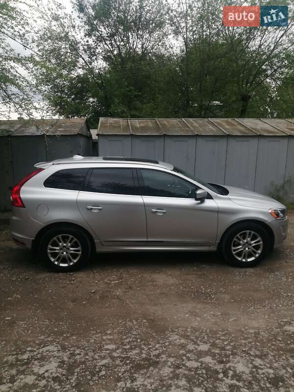 Внедорожник / Кроссовер Volvo XC60 2015 в Днепре