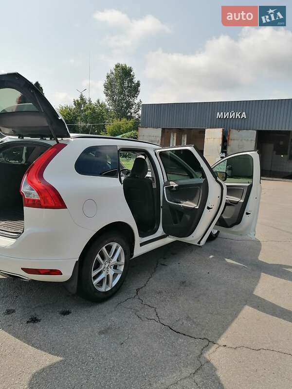 Внедорожник / Кроссовер Volvo XC60 2017 в Белой Церкви