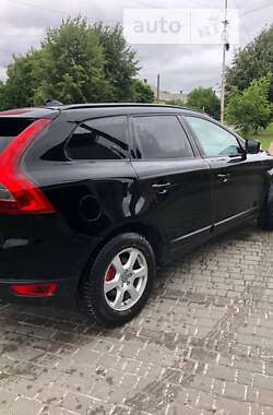 Внедорожник / Кроссовер Volvo XC60 2010 в Луцке