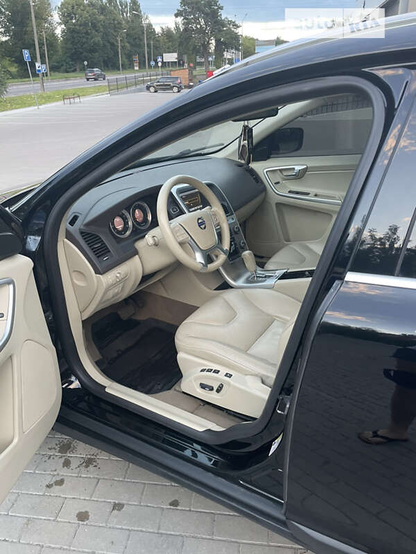 Позашляховик / Кросовер Volvo XC60 2011 в Рівному
