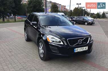Внедорожник / Кроссовер Volvo XC60 2012 в 