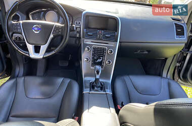 Внедорожник / Кроссовер Volvo XC60 2016 в 