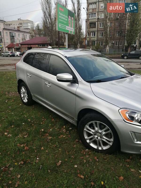 Внедорожник / Кроссовер Volvo XC60 2015 в Днепре