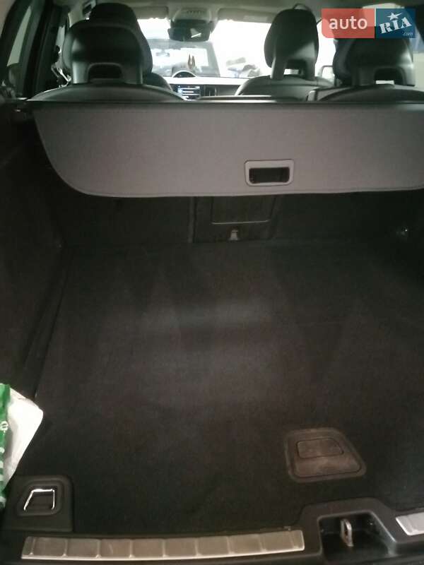 Внедорожник / Кроссовер Volvo XC60 2018 в Днепре