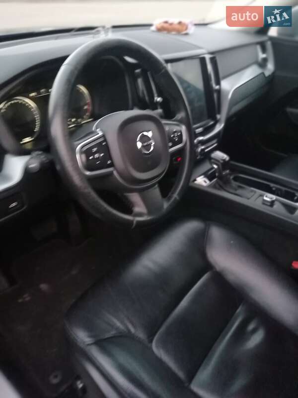 Внедорожник / Кроссовер Volvo XC60 2018 в Днепре
