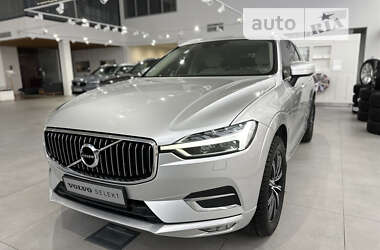 Внедорожник / Кроссовер Volvo XC60 2017 в 