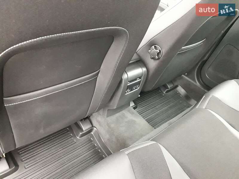 Внедорожник / Кроссовер Volvo XC60 2012 в Черновцах