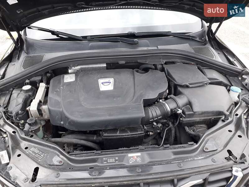 Внедорожник / Кроссовер Volvo XC60 2012 в Черновцах