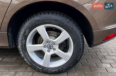 Внедорожник / Кроссовер Volvo XC60 2014 в 