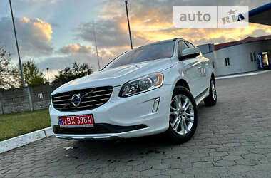 Внедорожник / Кроссовер Volvo XC60 2016 в 
