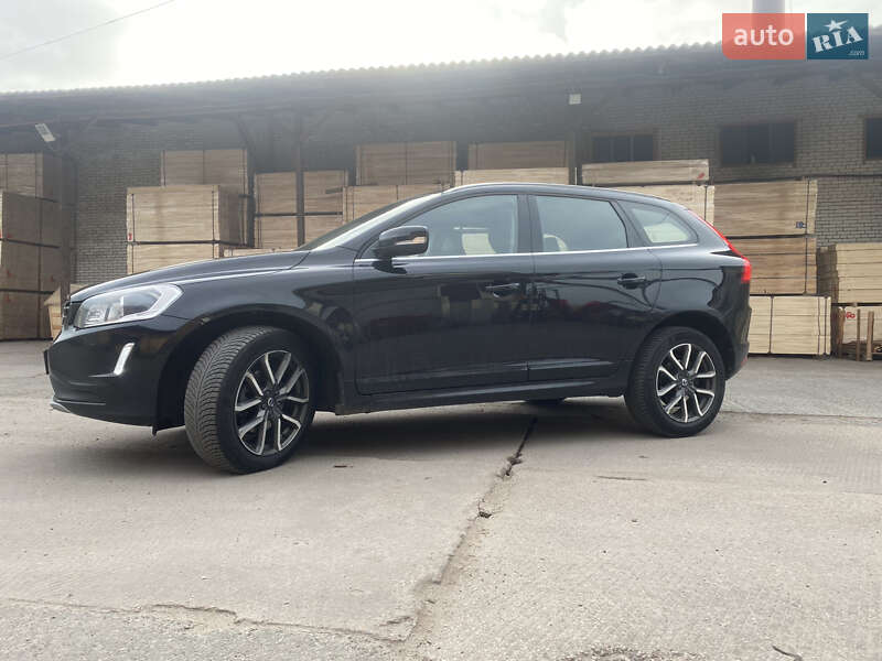 Внедорожник / Кроссовер Volvo XC60 2017 в Василькове