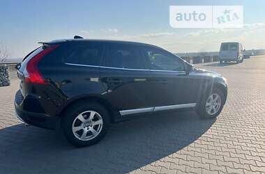 Внедорожник / Кроссовер Volvo XC60 2012 в Черновцах