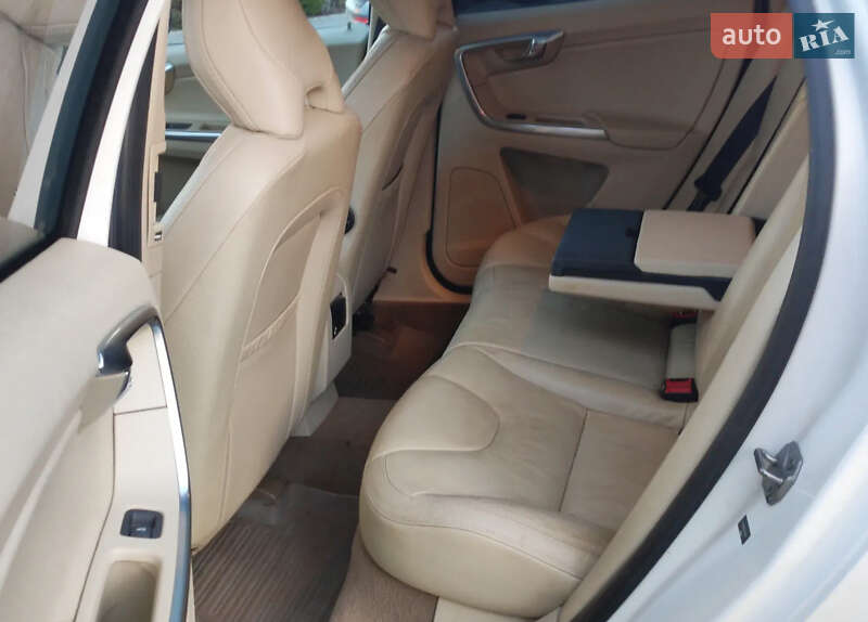 Внедорожник / Кроссовер Volvo XC60 2014 в Львове фото 15 Внедорожник / Кроссовер Volvo XC60 2014 в Львове