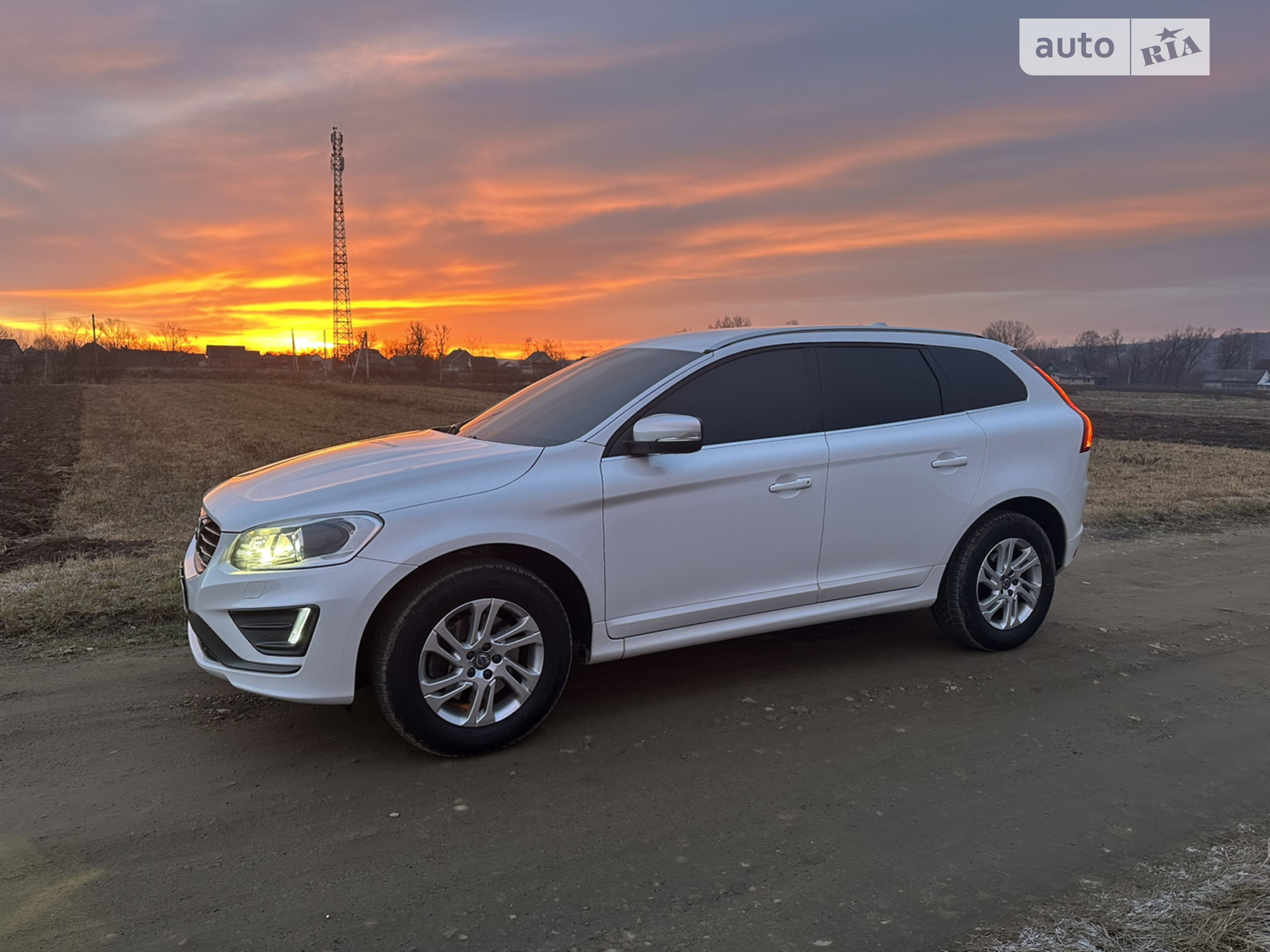 2015 Volvo XC60 - мініатюра 20