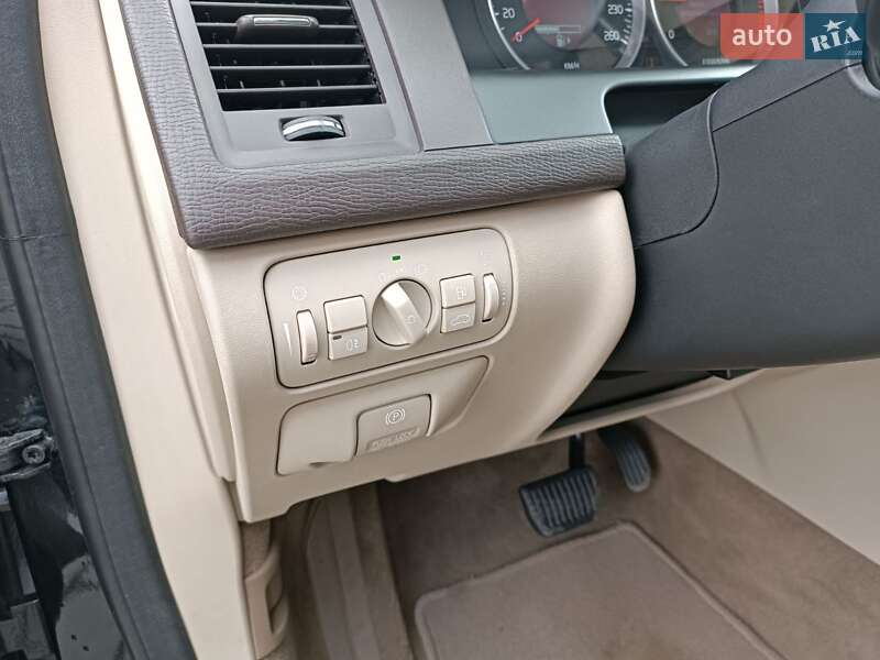 Внедорожник / Кроссовер Volvo XC60 2011 в Дрогобыче