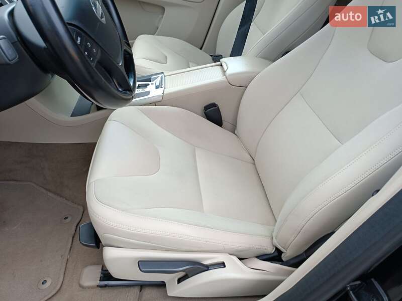 Внедорожник / Кроссовер Volvo XC60 2011 в Дрогобыче