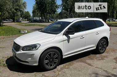 Внедорожник / Кроссовер Volvo XC60 2017 в Киеве