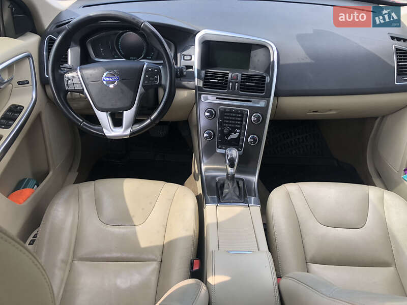 Внедорожник / Кроссовер Volvo XC60 2014 в Львове