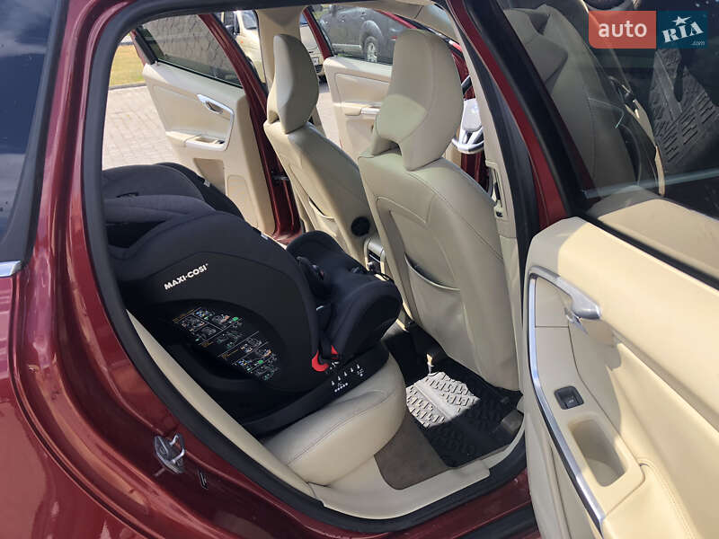 Внедорожник / Кроссовер Volvo XC60 2014 в Львове