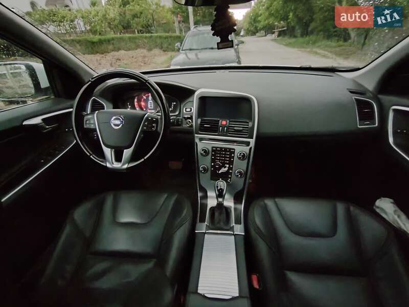 Внедорожник / Кроссовер Volvo XC60 2015 в Баре фото 30 Внедорожник / Кроссовер Volvo XC60 2015 в Баре