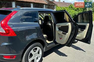 Внедорожник / Кроссовер Volvo XC60 2010 в 