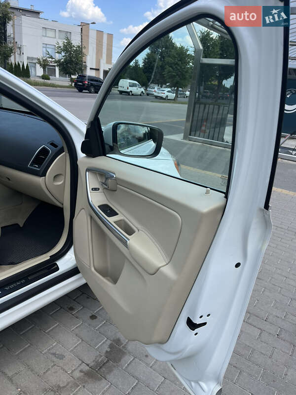 Внедорожник / Кроссовер Volvo XC60 2014 в Ивано-Франковске