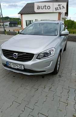 Внедорожник / Кроссовер Volvo XC60 2015 в Черновцах