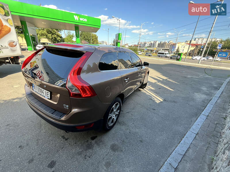 Позашляховик / Кросовер Volvo XC60 2012 в Києві